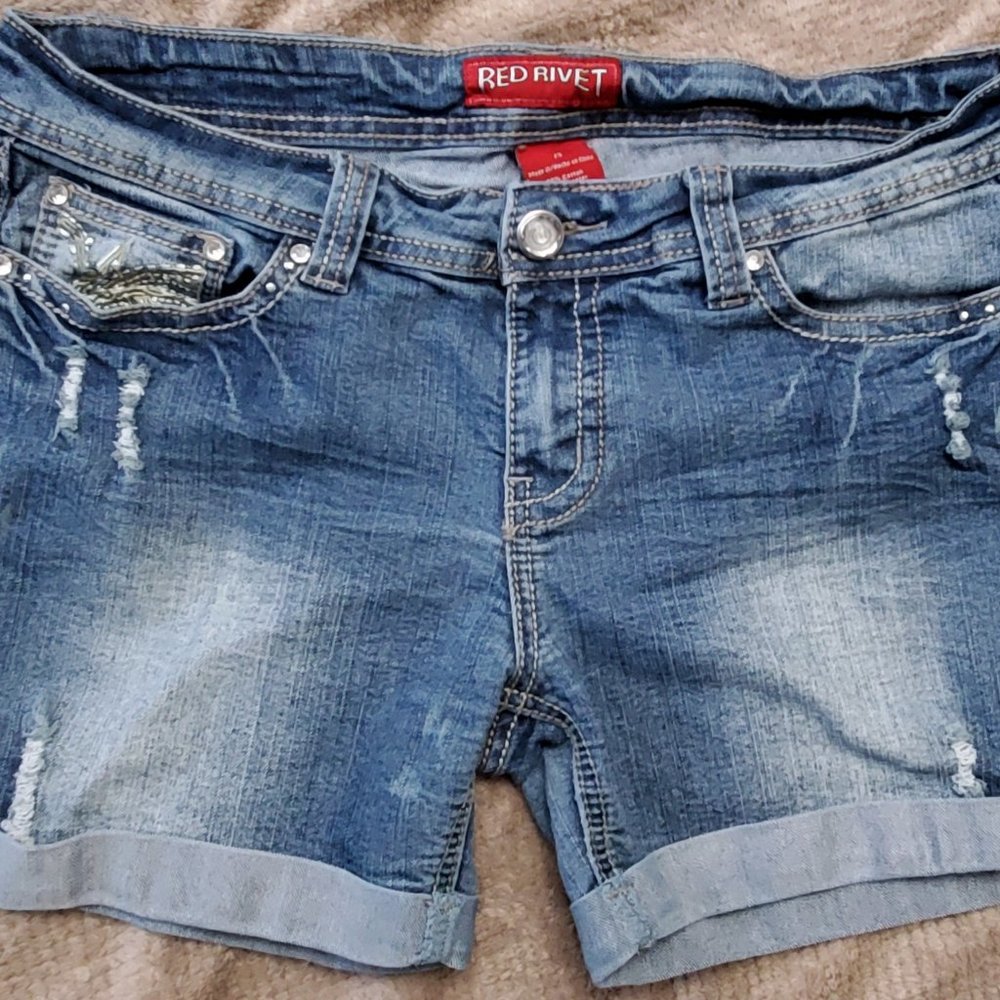 Red Rivet Shorts - Picture 5 of 5